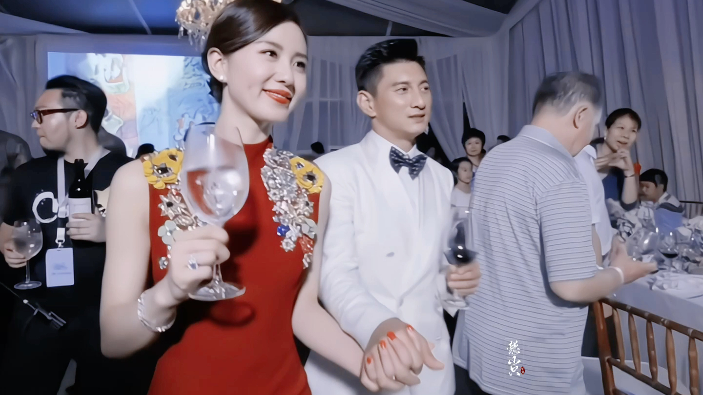 这是连若兰和玉檀都羡慕的爱情啊,再看这场婚礼时被刘心悠和叶青的