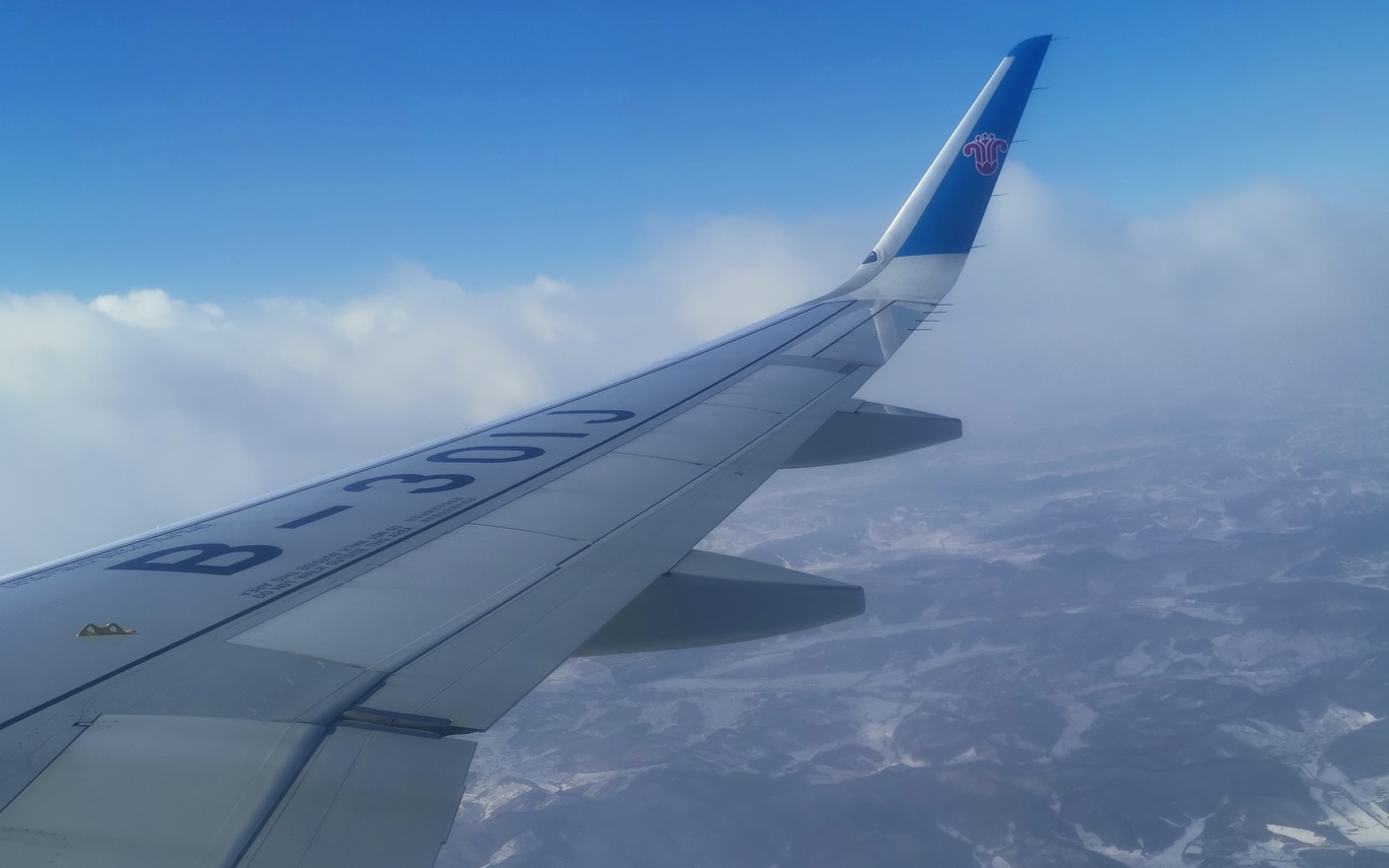 (箫雅拍摄的民航客机)中国南方航空公司空客a320降落