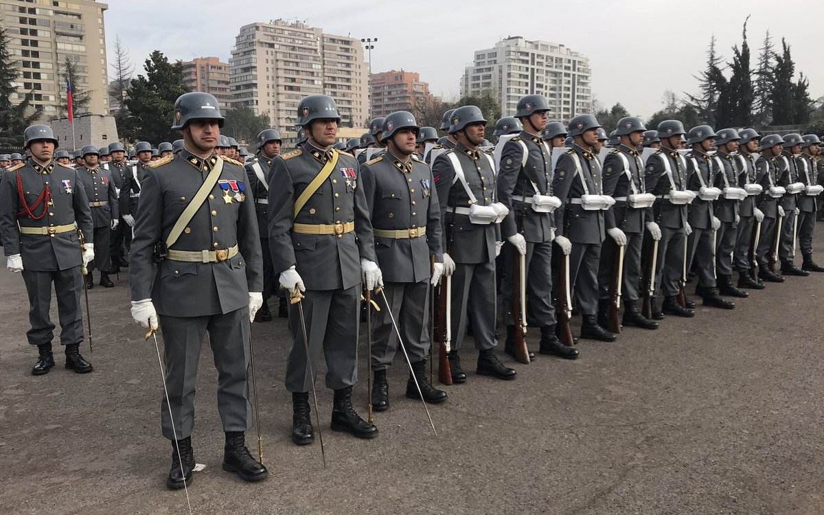 [图]当智利阅兵结合了普鲁士军乐会发生什么？