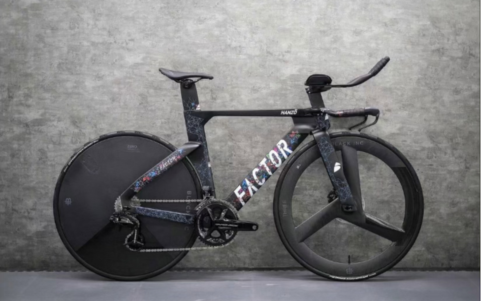 factor tt 三刀配大饼,帅不帅