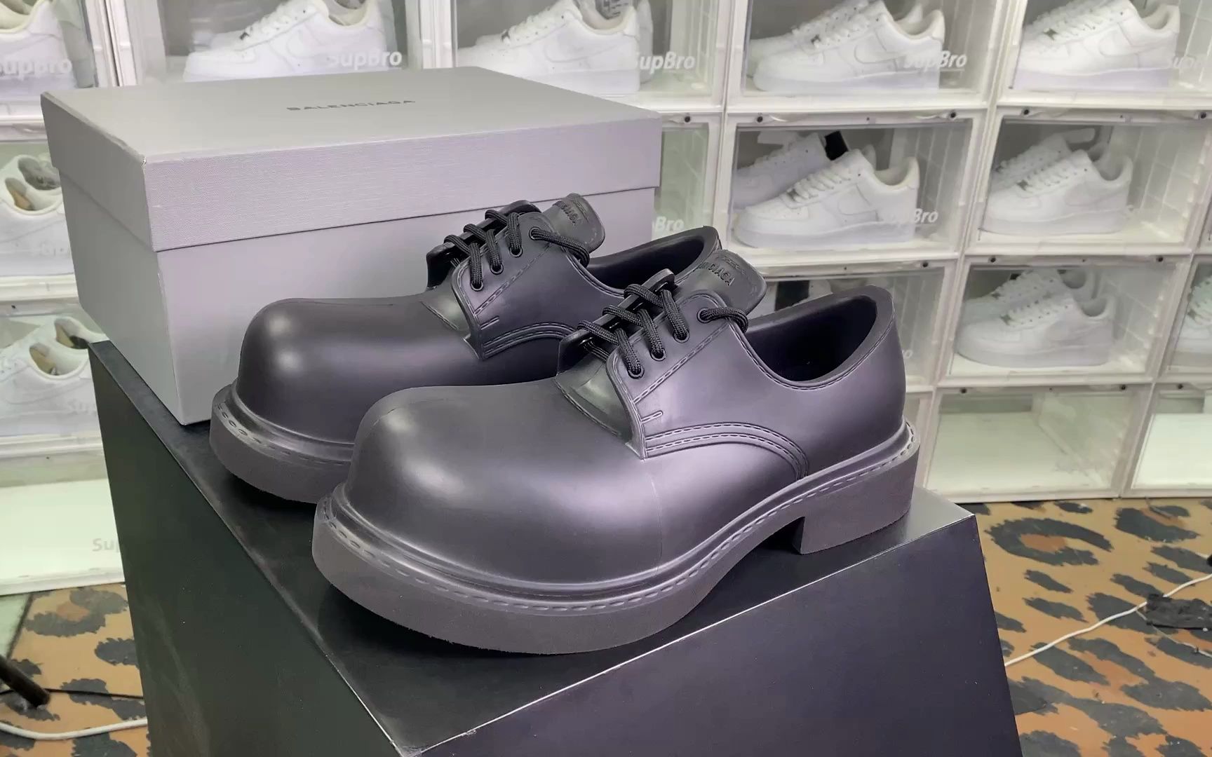 2023新品 巴黎世家balenciaga 黑色时尚休闲男女运动鞋皮面增高米奇