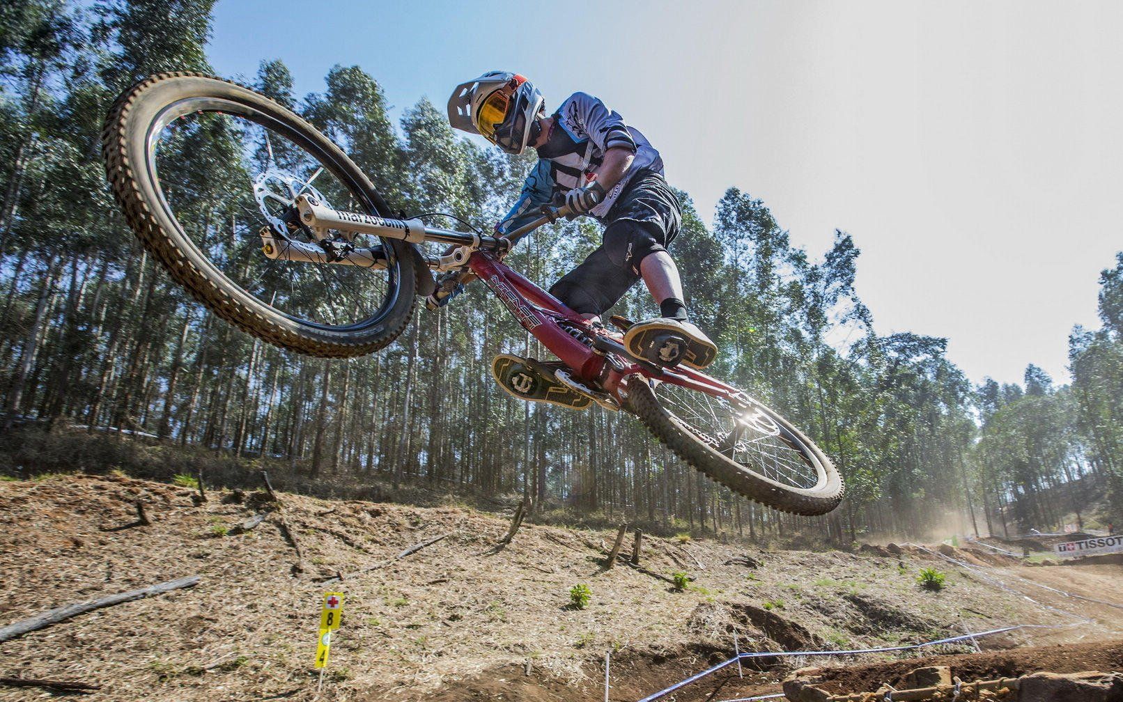 【车轮不息】山地自行车速降_哔哩哔哩 (゜-゜)つロ 干杯~-bilibili