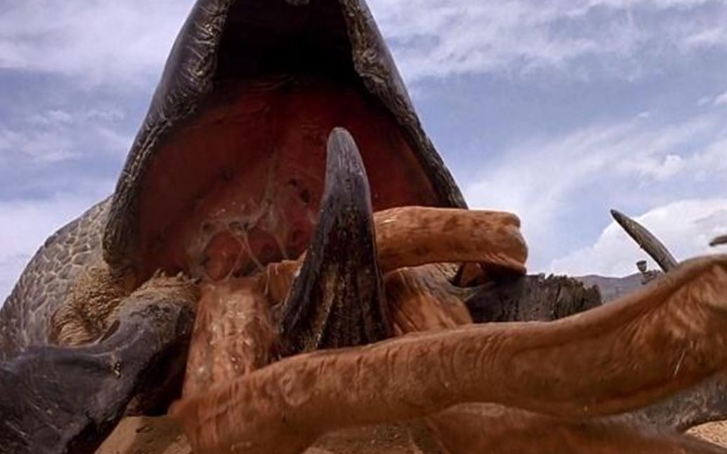 异形怪物袭击人类,屌丝小伙逆袭成英雄,这样的电影能拍六部?