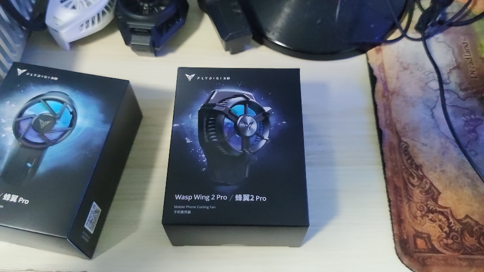 飞智蜂翼2pro散热背夹开箱及散热效果实测_哔哩哔哩_bilibili