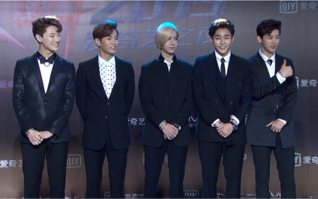 uniq爱奇艺尖叫之夜