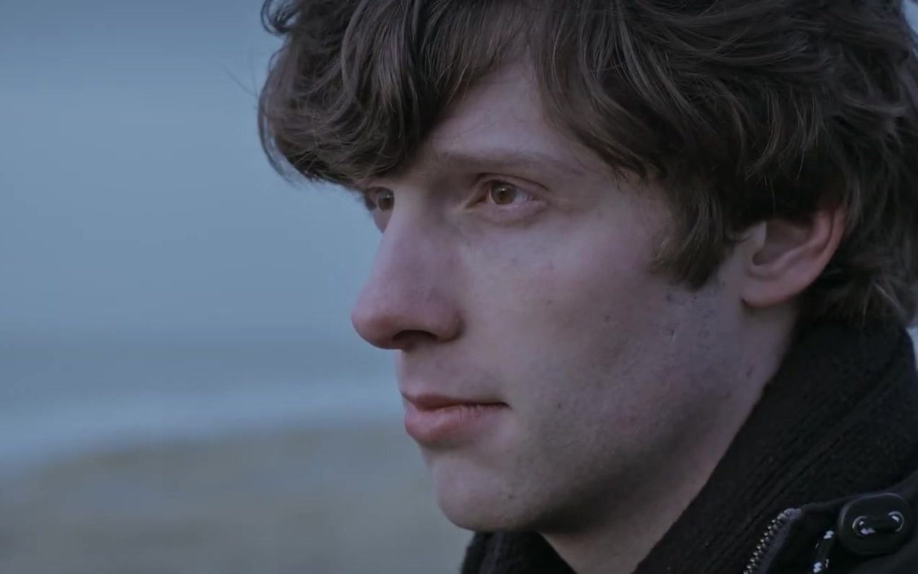 【中德/英双字】德国同性网剧《霓虹凡心》(kuntergrau)第三季正式