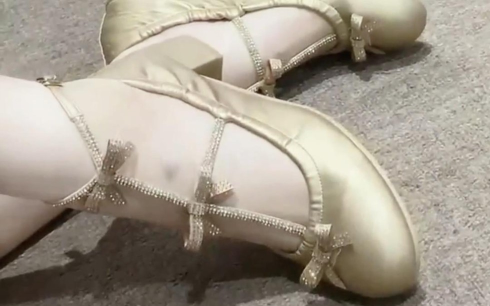 闪亮的芭蕾舞单鞋