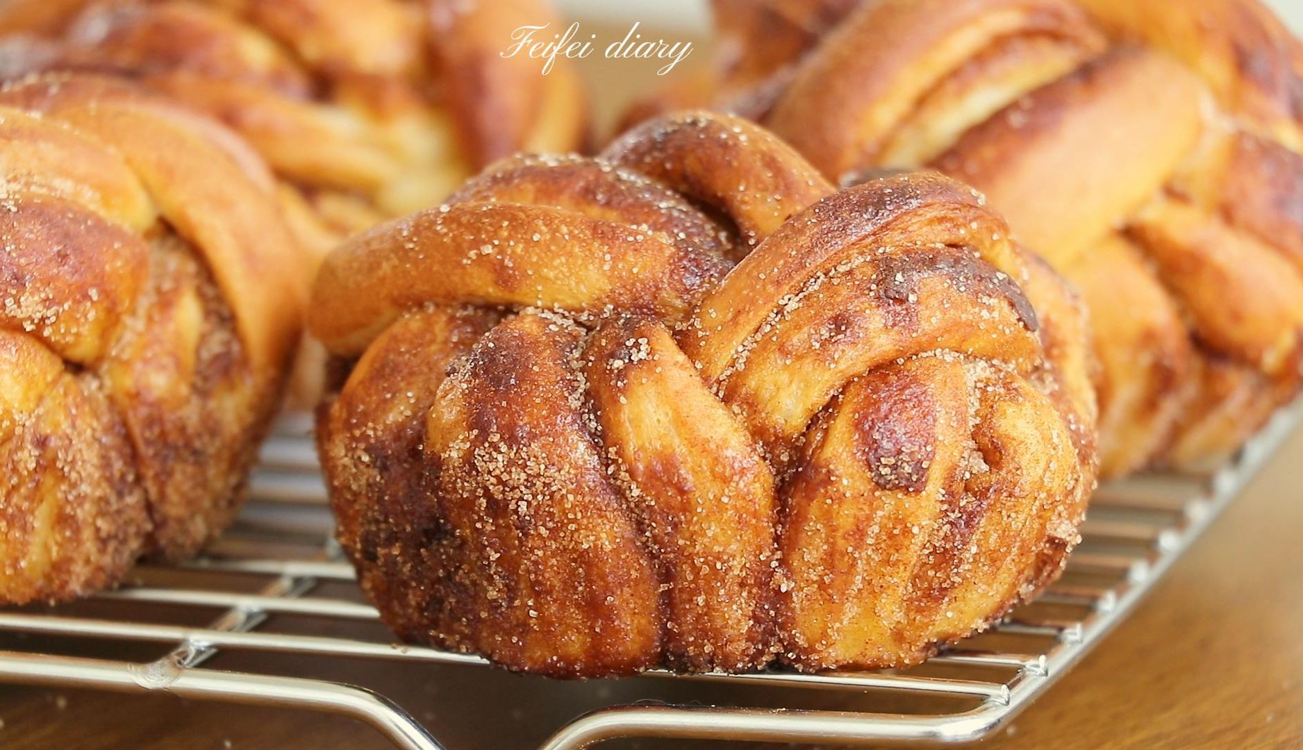 999款不重样面包(199)| 红糖肉桂卷 · 换个新造型