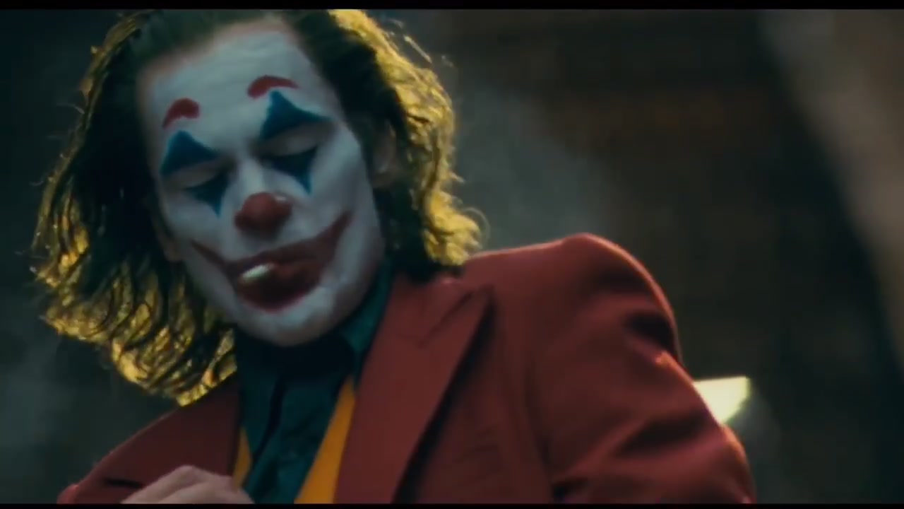 《小丑》"我曾以为我的人生是一场悲剧,现在我发现,其实是一出喜剧.