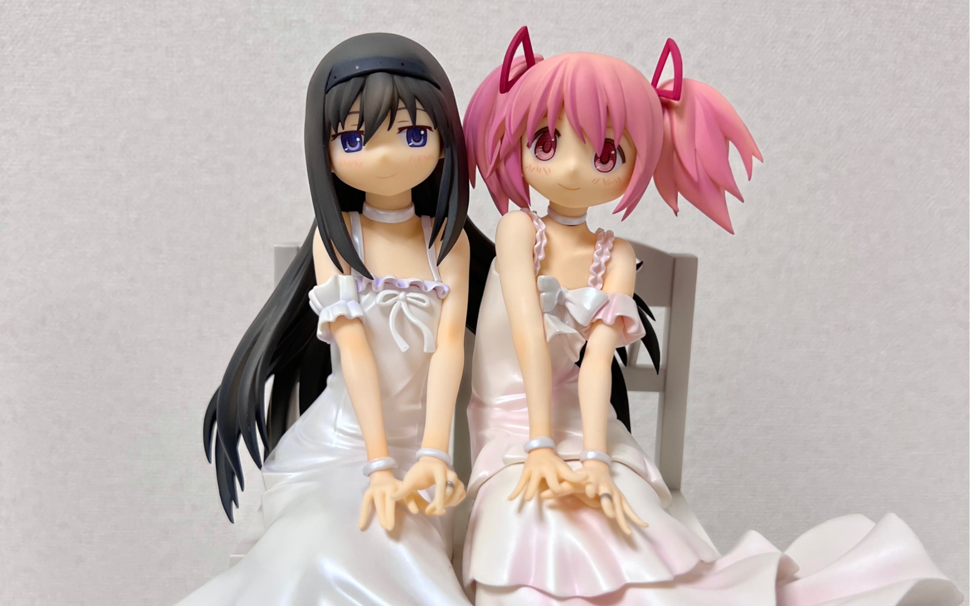 正版 魔法少女小圆 白裙圆焰手办