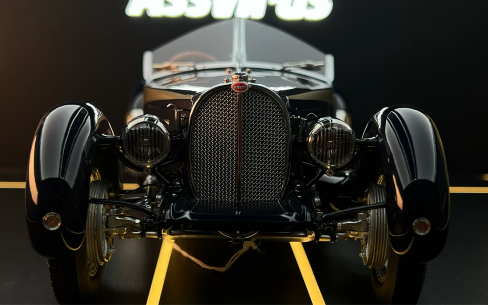 cmc 1/18 布加迪 考西卡 57sc 1938 鳄鱼皮版 极致典雅