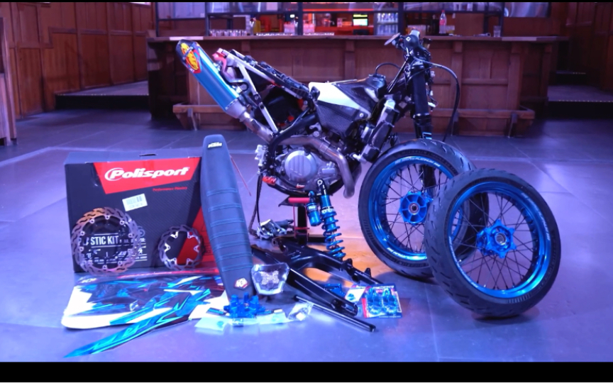 改装一辆滑胎车