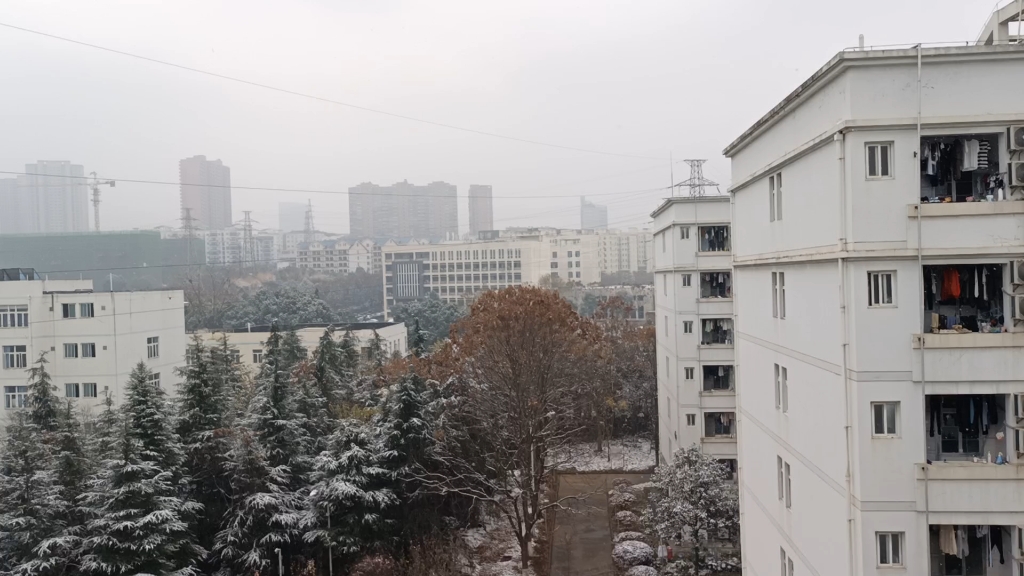 [图]三峡大学初雪