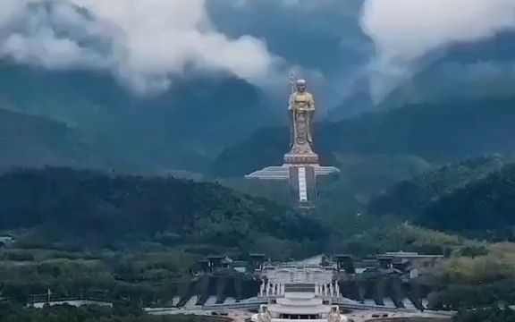 [图]【内幕】国内仙气飘飘的十大名山，去过3个是大神，去过一半此生无憾，你打卡过几个？