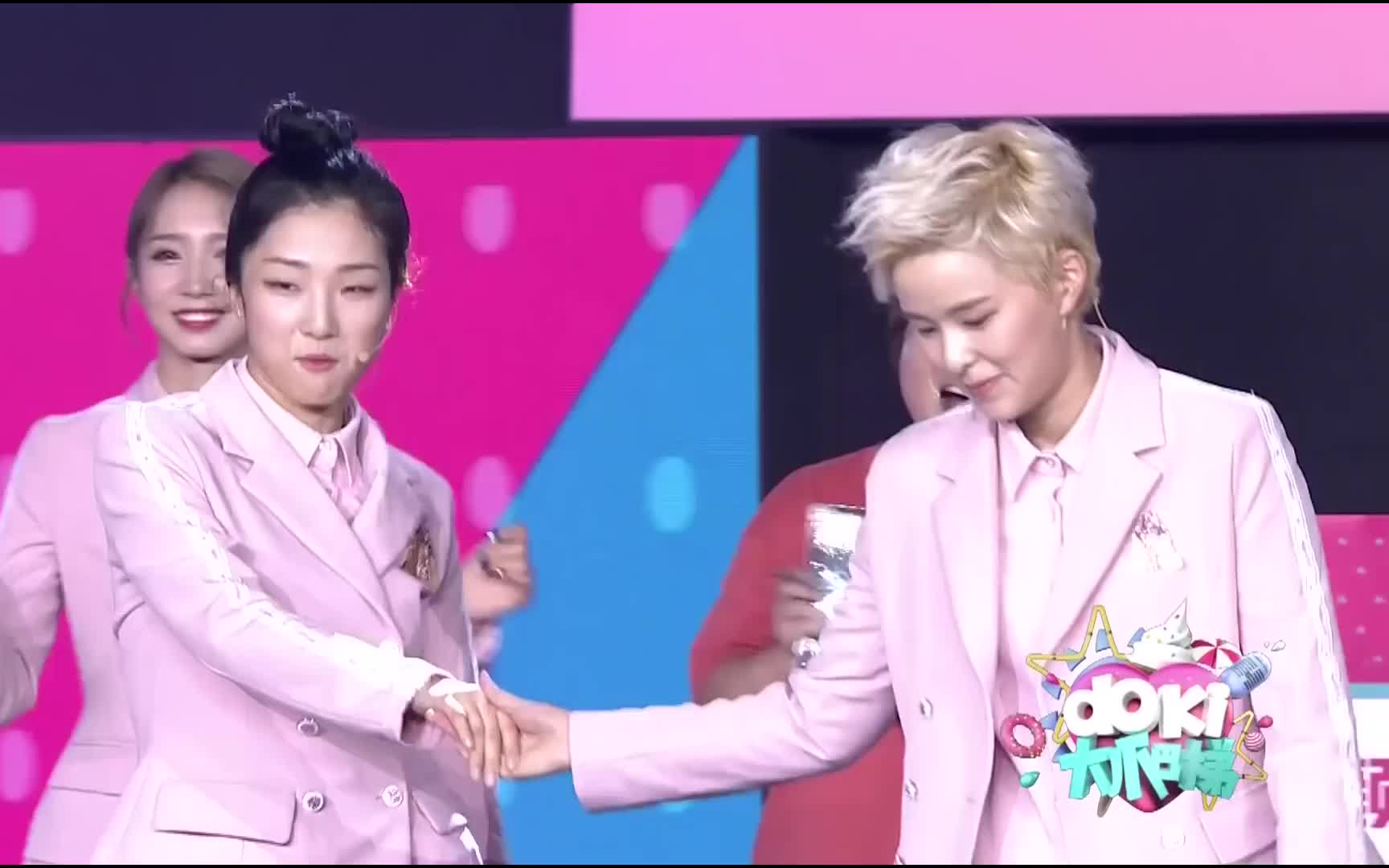 sunnee另类街舞迎战yamy