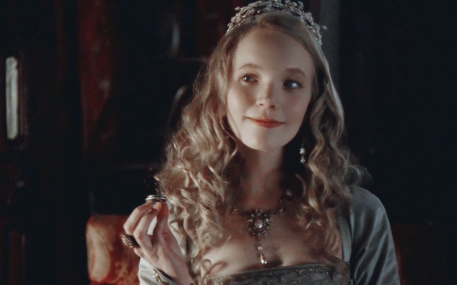 都铎王朝凯瑟琳霍华德唯一敢给亨八戴绿帽子的女人