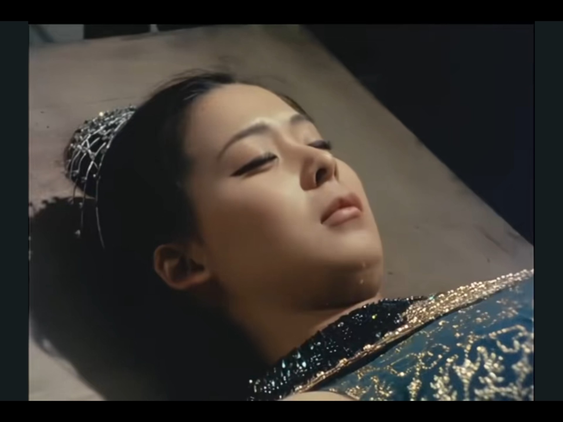 日本美女被反派掳走控制傀儡黑化