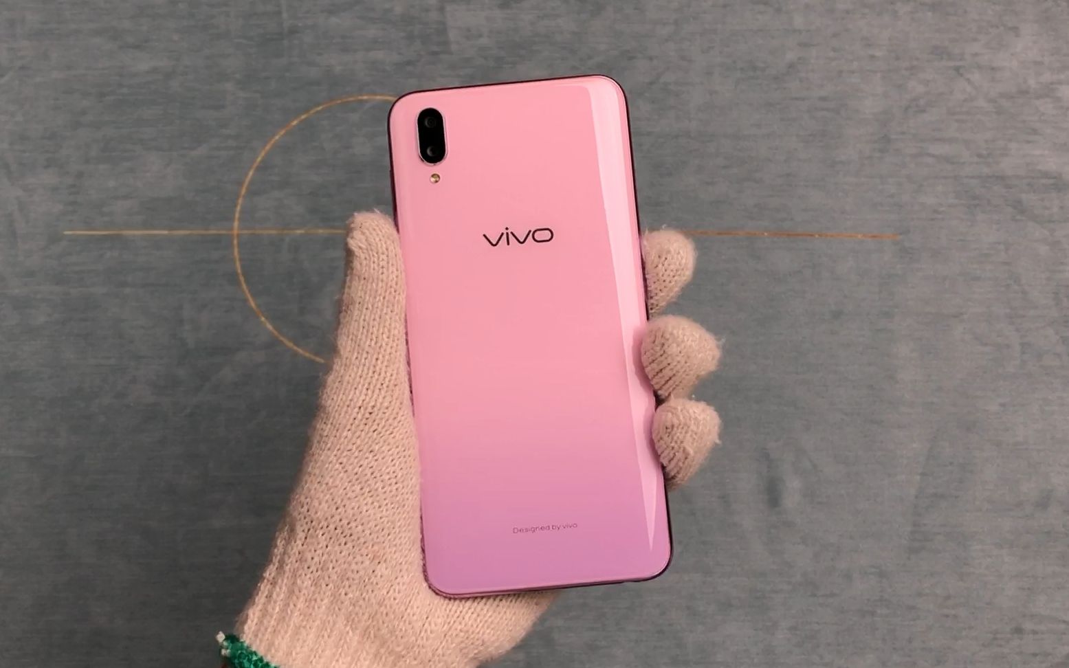 1280元买的vivo Y97开箱,看到手机的那一秒:我扔掉了华为P30!哔哩哔哩bilibili