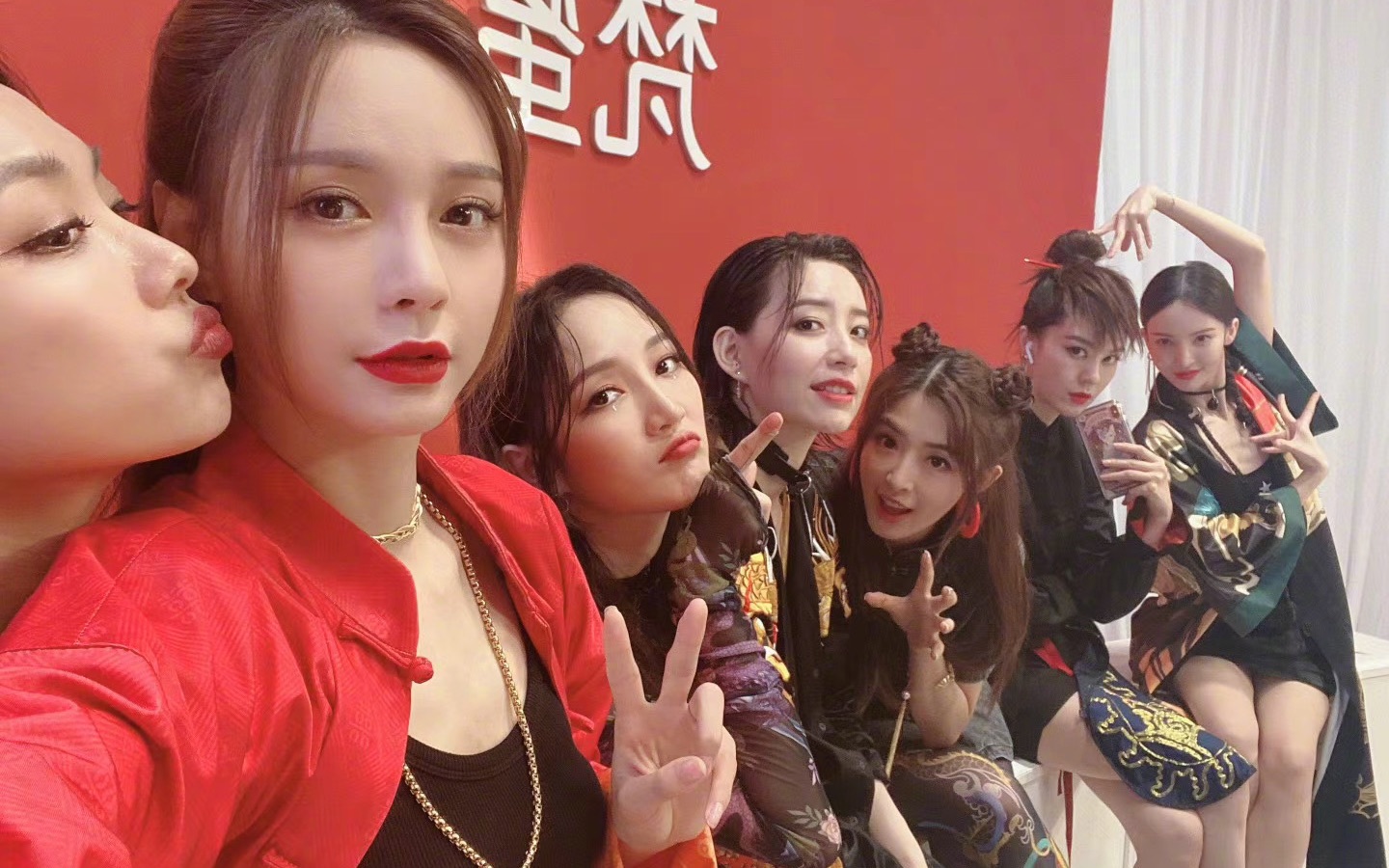 【浪姐大碗宽面组】用奇怪的方式打开七碗面-第七弹
