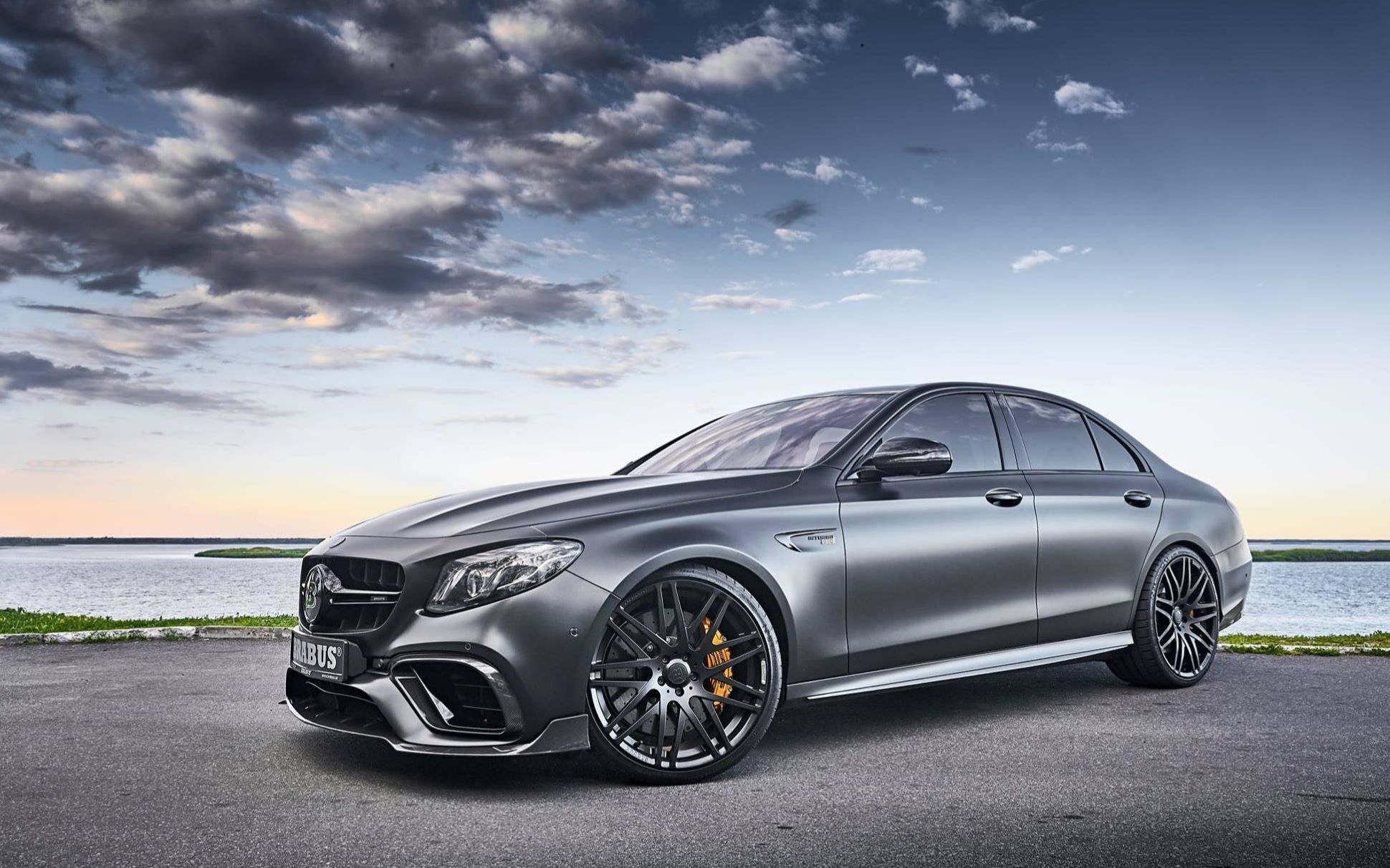 地平线4巴博斯套件amg出品e63s环岛首秀