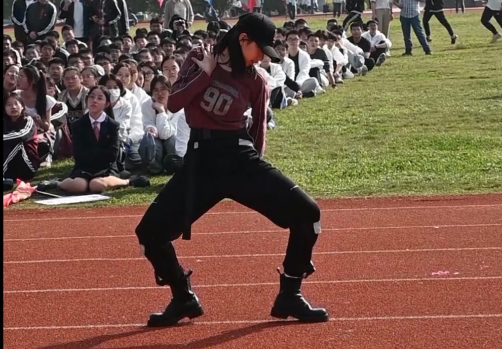 扬州中学运动会开幕式惊现BoomBoomBass!哔哩哔哩bilibili