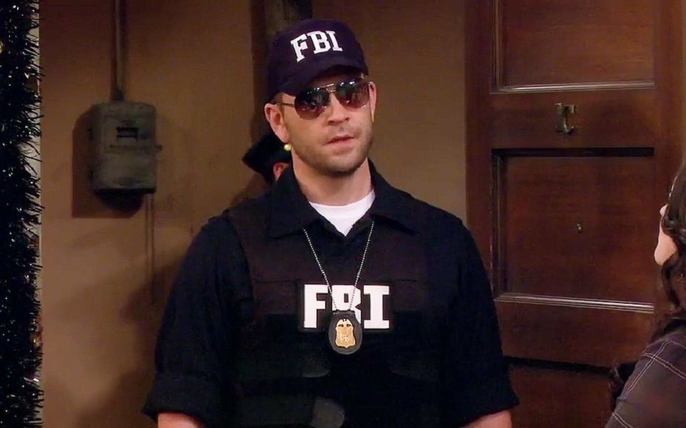 破产姐妹咳咳fbiopenthedoor