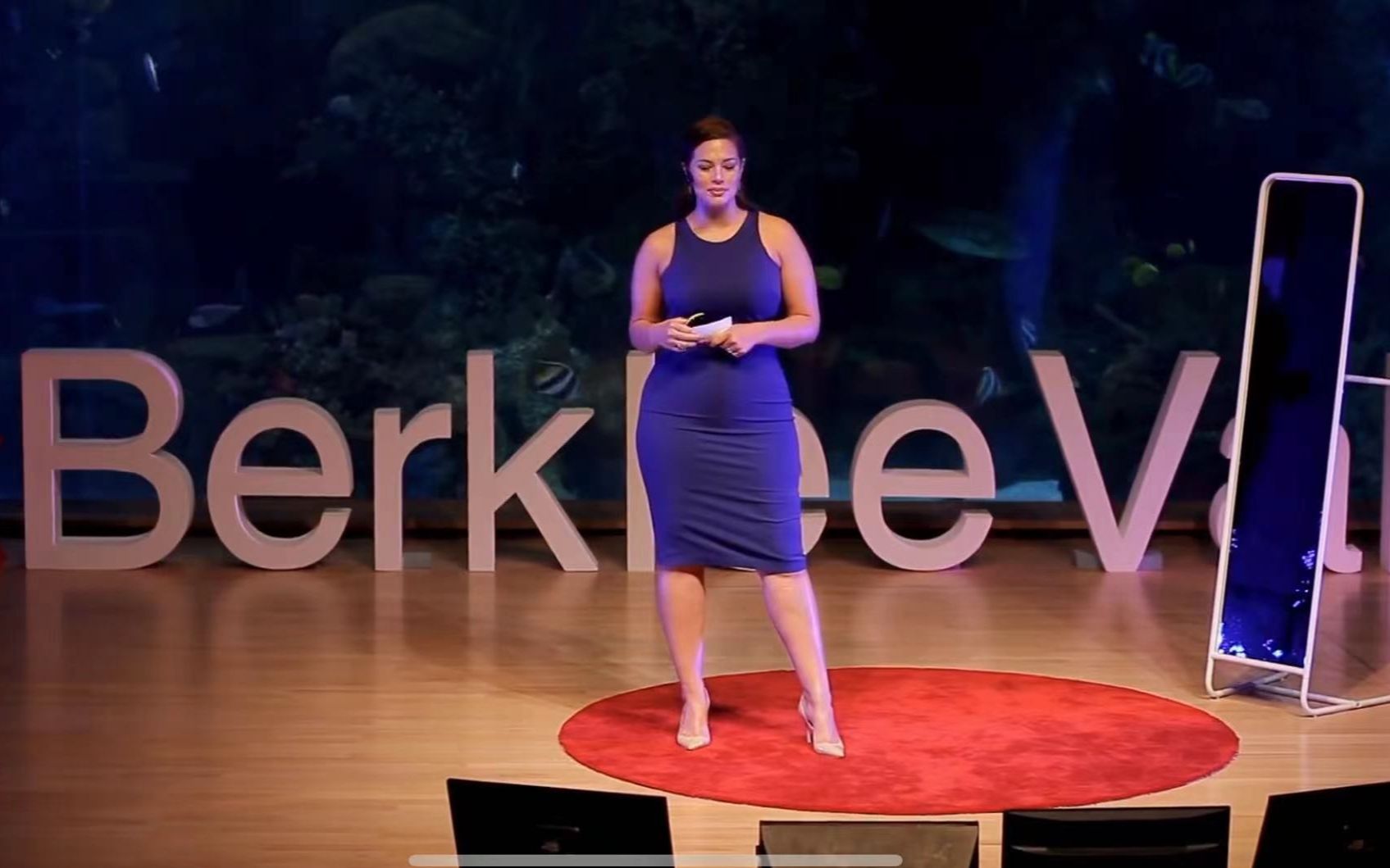 【tedx2015】大码模特向你证明胖不一定丑_哔哩哔哩_bilibili