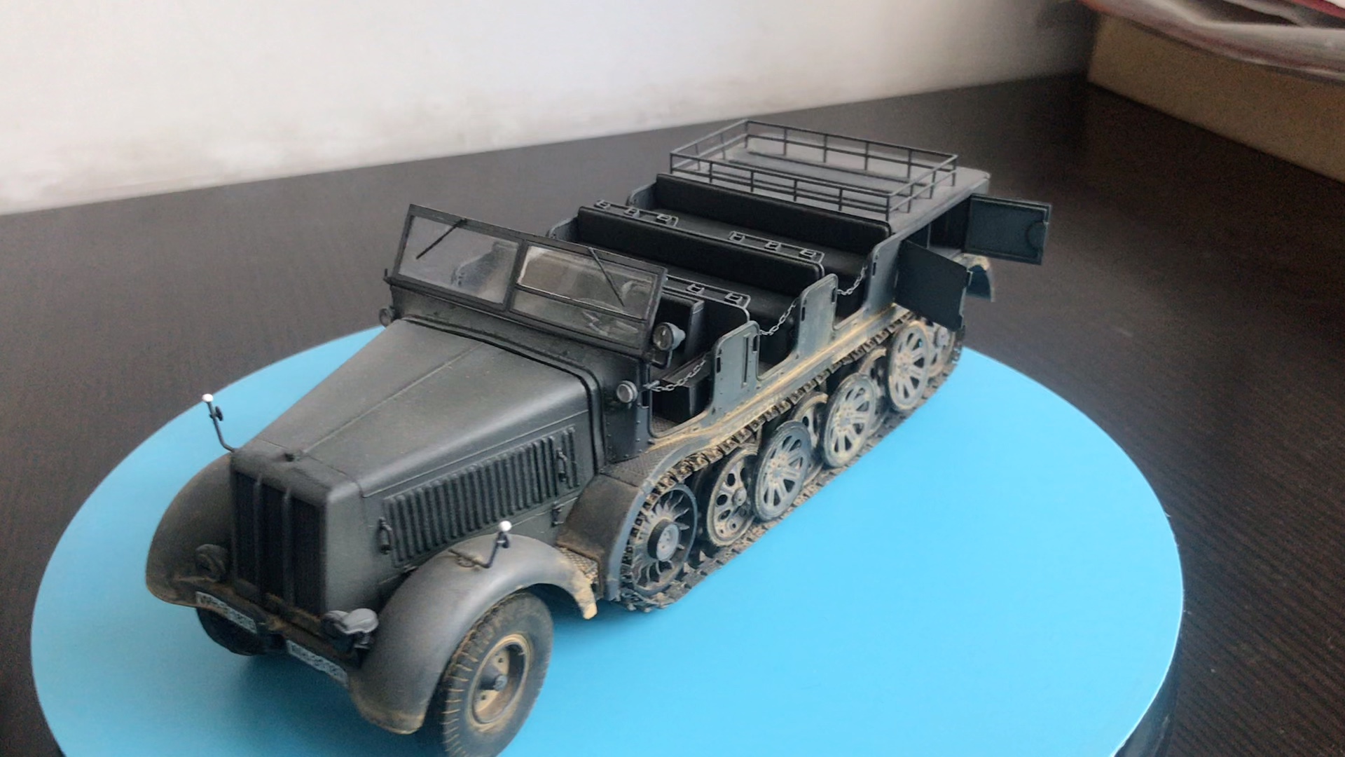 135德军sdkfz812吨半履带运输车