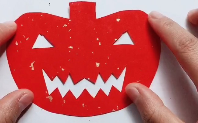 万圣节手工剪纸,超级简单的南瓜灯对称剪纸