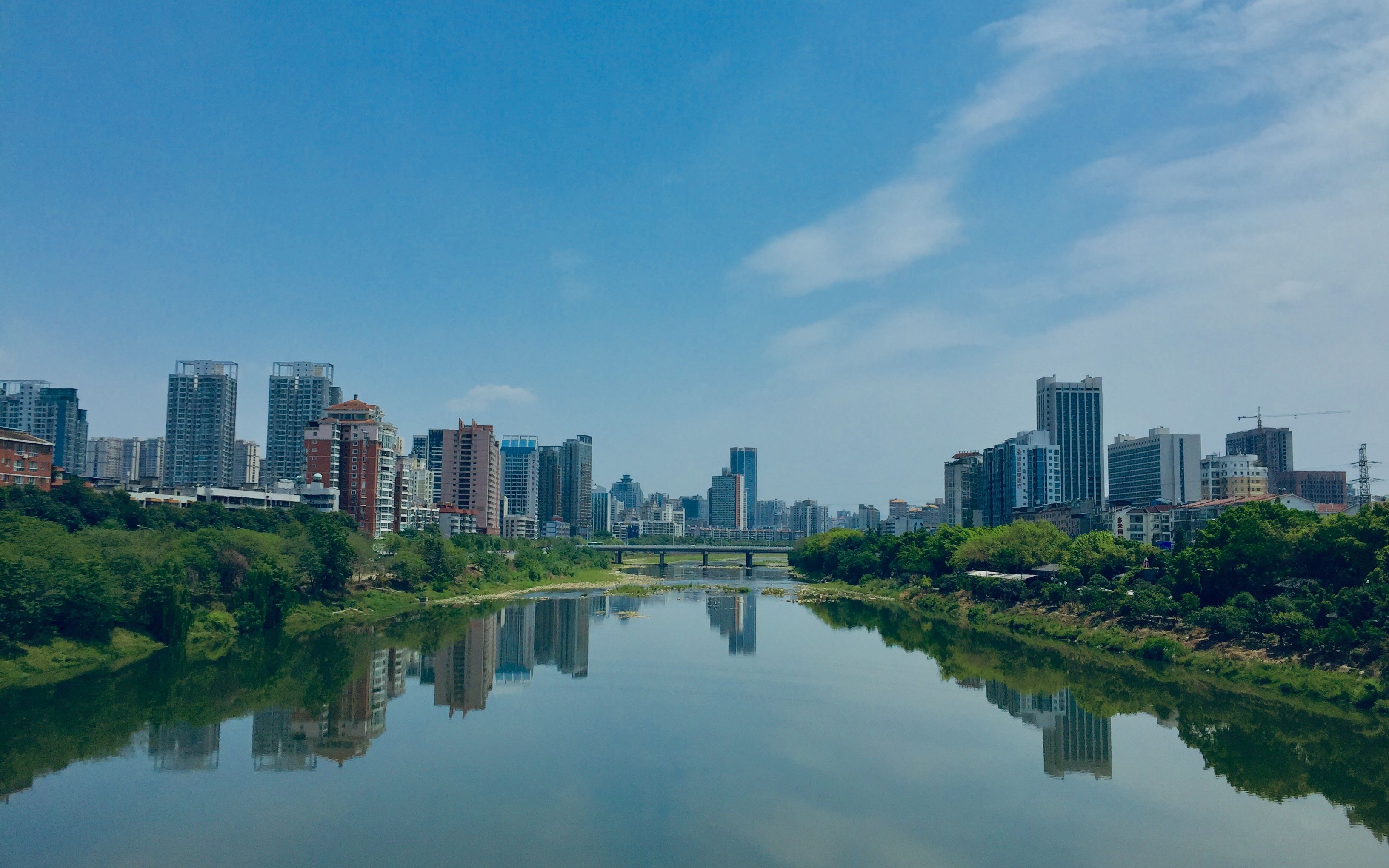 活动  别人扫街拍姐姐,我拍城市之美,街头摄影作品点评