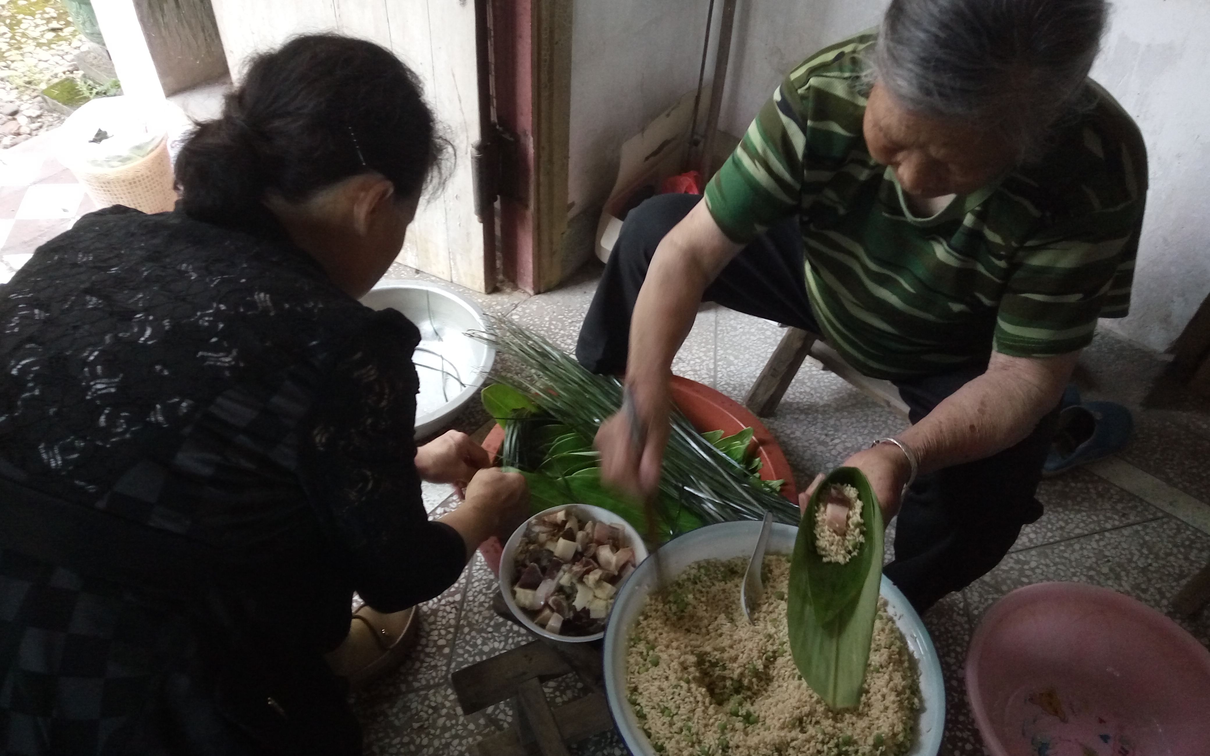 外婆的古早味端午节来和外婆一起学包粽子吧