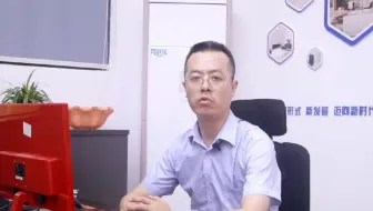 重庆新华电脑学校~初中生学什么好，今天屈老师跟大家聊一聊电竞专业