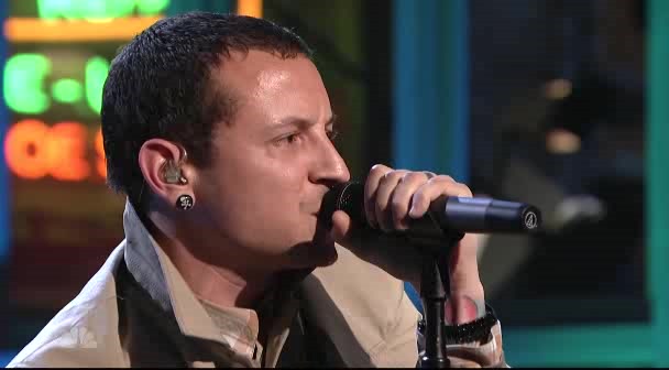 [图]Linkin Park - What I've Done (Live in SNL 07-05-12)