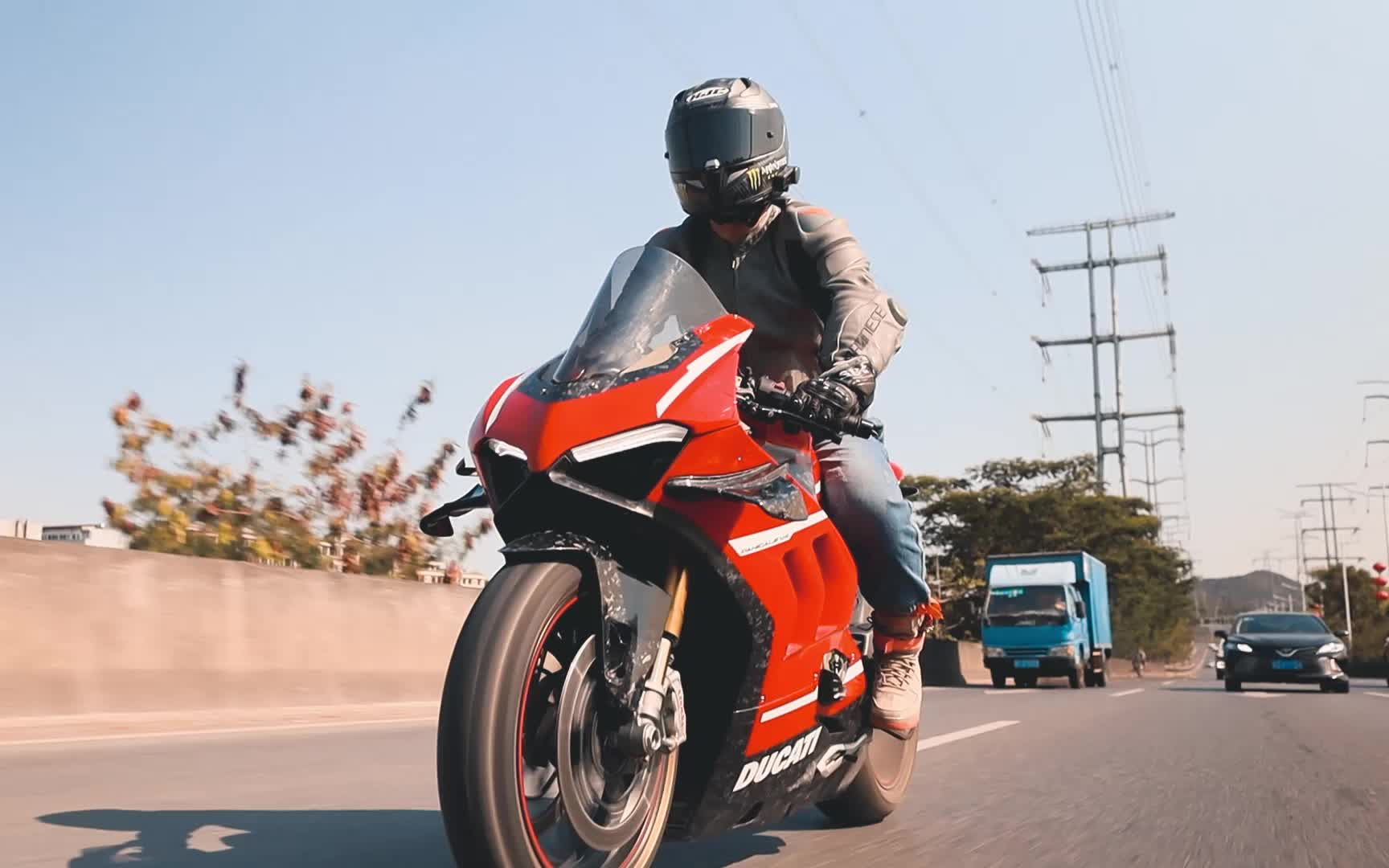 锻造碳纤维杜卡迪v4s就是好看