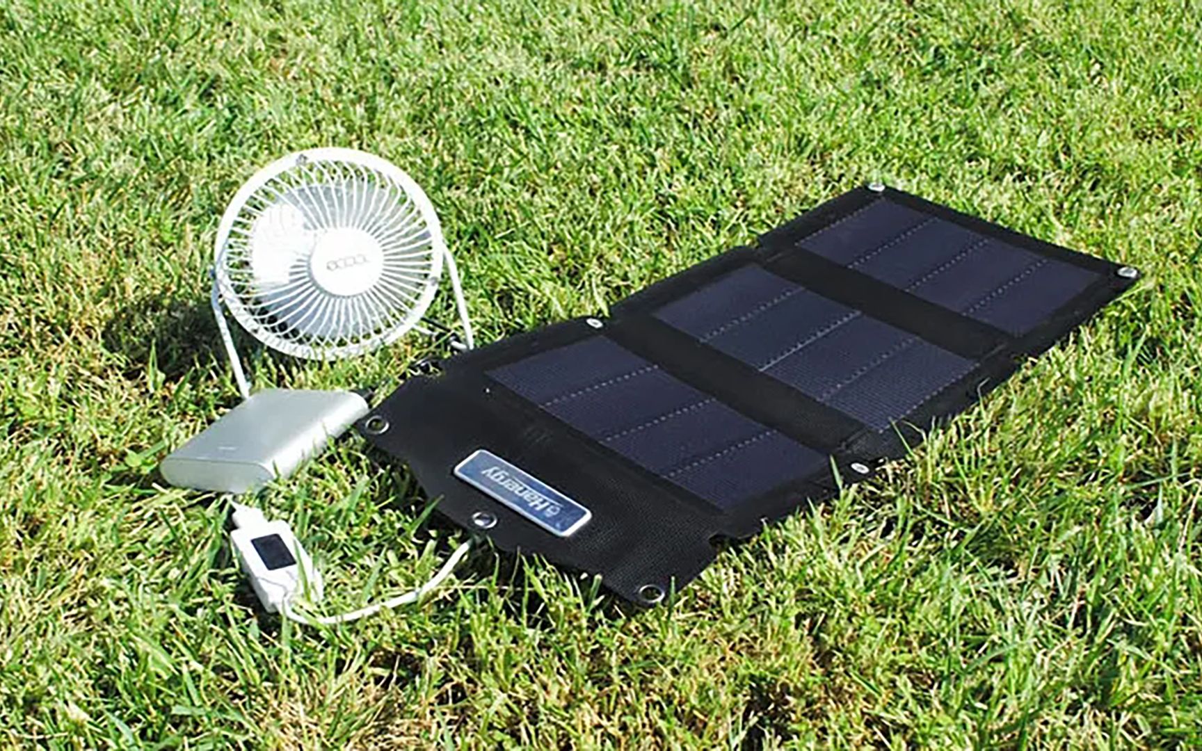 户外便携式太阳能充电板是制作过程