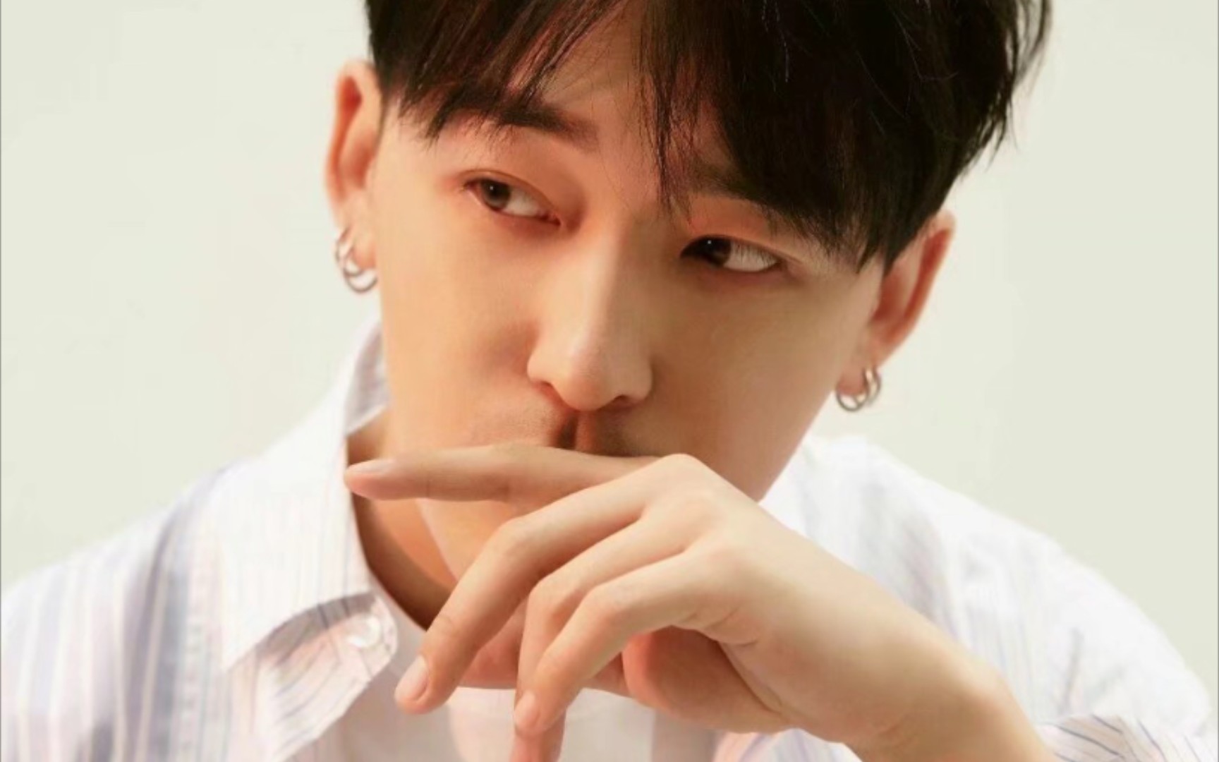 mic王一浩直播所以到底老赵是啰嗦还是复读机王一浩赵泳鑫谁更啰嗦