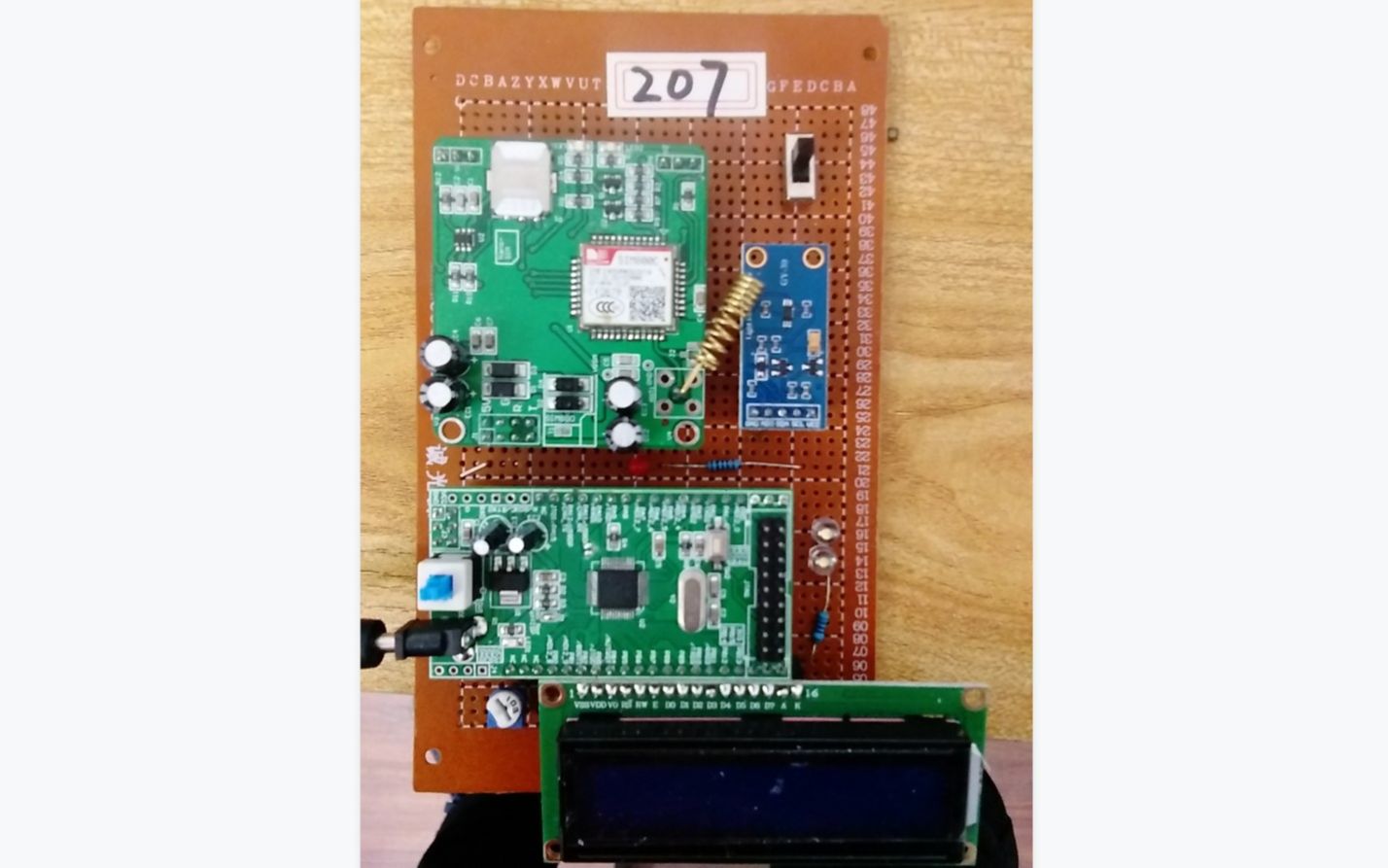 基于STM32单片机的GPRS远程控制灯路灯台灯系统设计LCD1602GPRS云平台BH1750高亮拨动设计DIY开发板套件21207哔哩哔哩bilibili