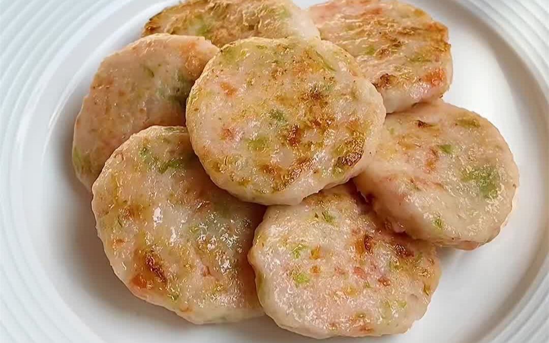 【宝宝辅食】米饭鲜虾饼,软嫩鲜香!