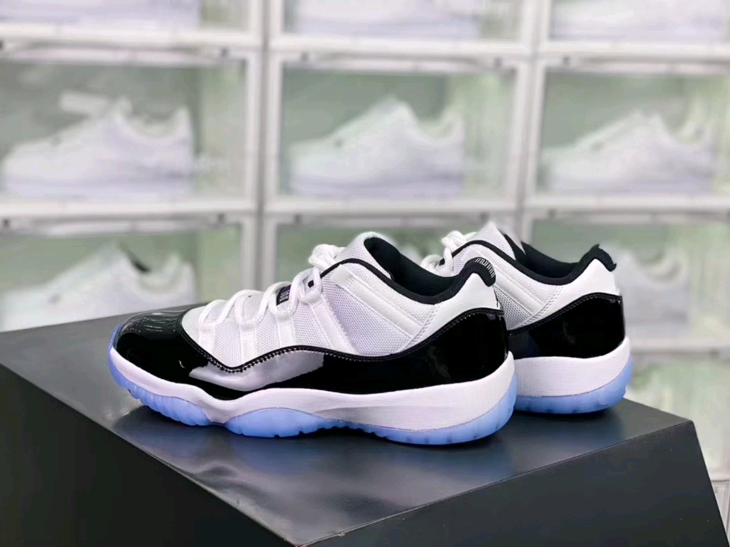 低帮康扣350价格实惠,做工精美穿着舒适家人们心动不如行动