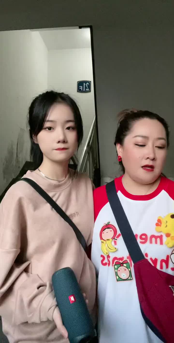 玫瑰少年有点可惜啊母女合唱玫瑰少年我叫金旖旎