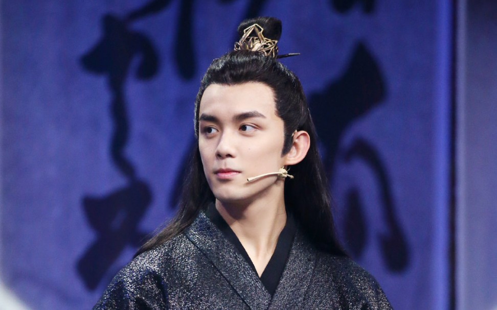 活动  【吴磊】《王牌对王牌》舞剑cut