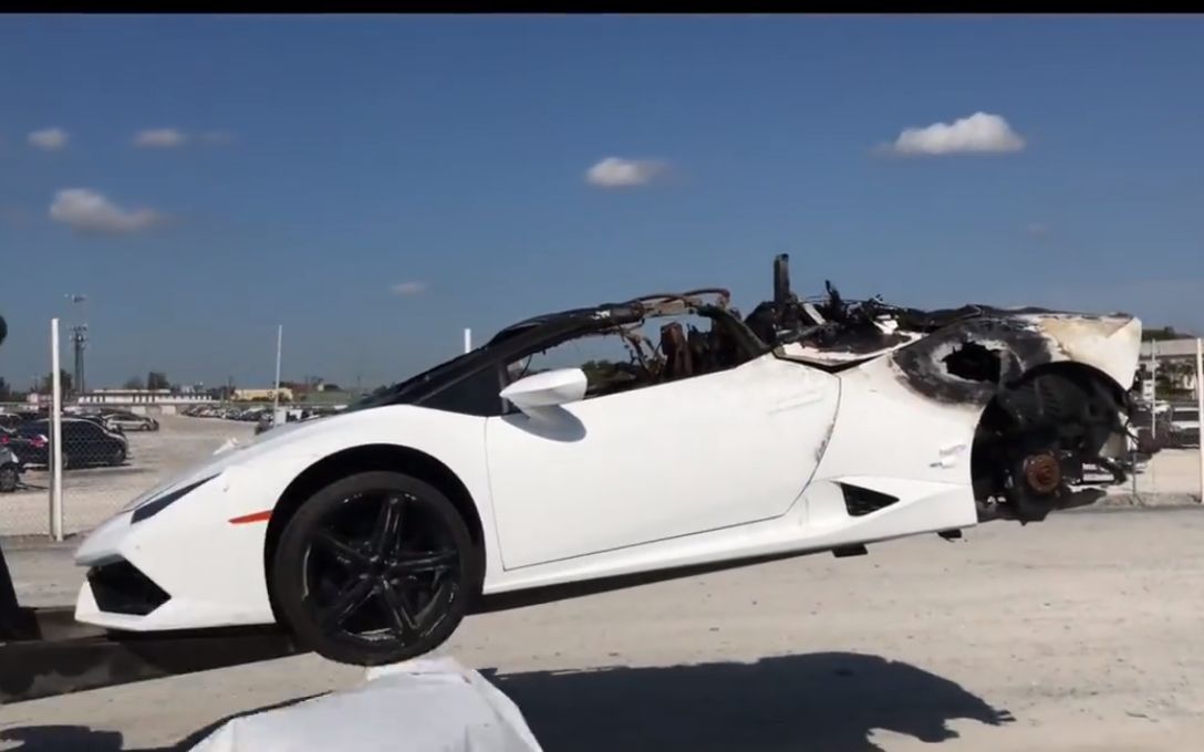 【中文字幕】看大神是如何修复一台几近报废的兰博基尼huracan,这技术