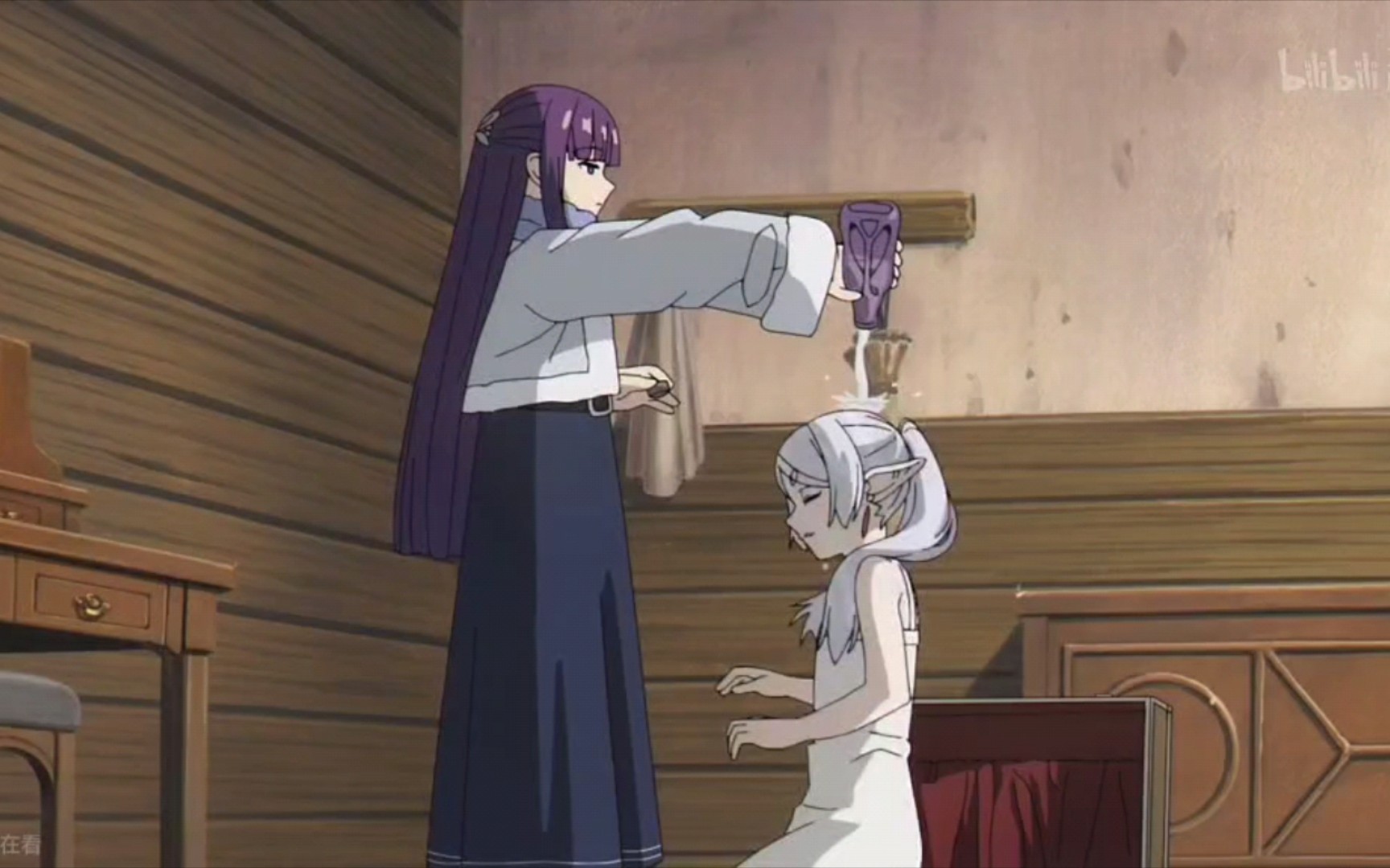 芙莉莲小姐身体很敏感(挠痒痒tk惩罚)湿身诱惑本素材选择哔哩哔哩正版