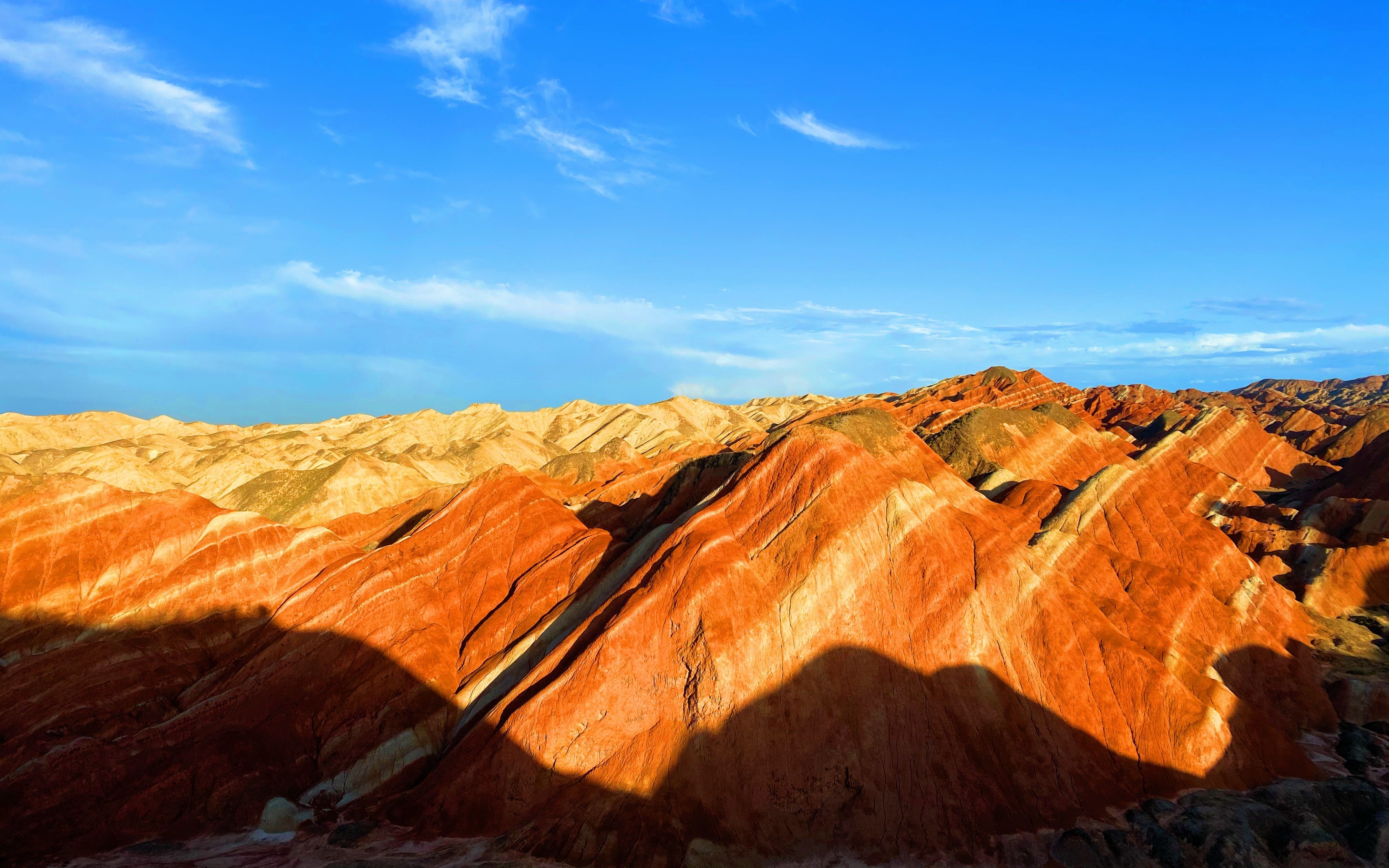 活动  落日下五彩缤纷的"七彩丹霞"美景,甘肃张掖真值得一去