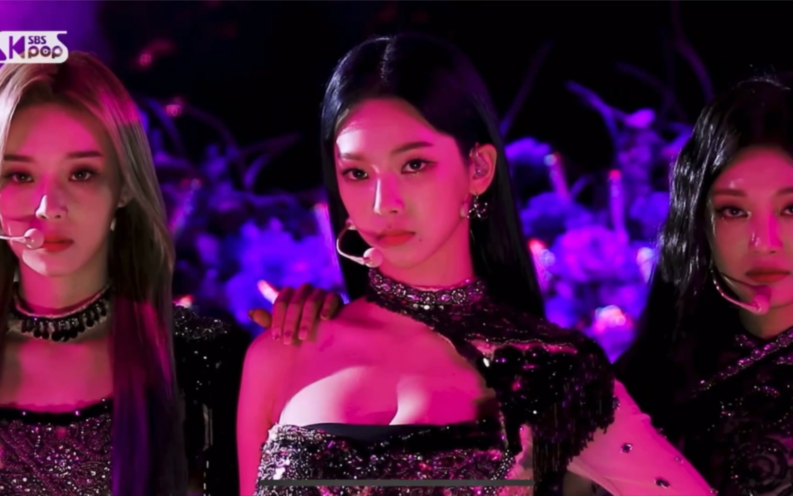 柳智敏karina横版直拍aespa black mamba201122