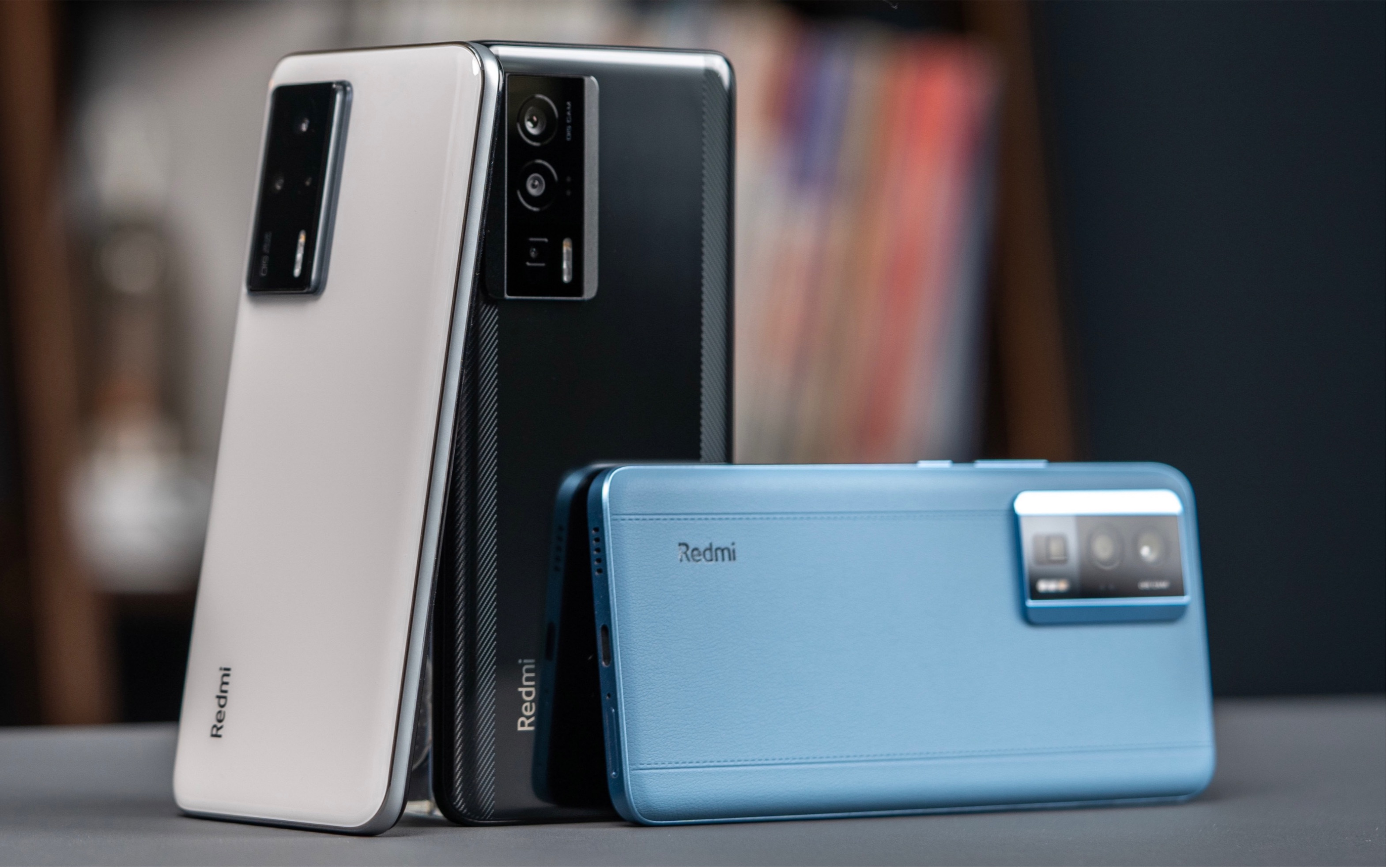 红米k60低调降价,2k直屏 无线充电 64mp三摄,骁龙8 依然很能打