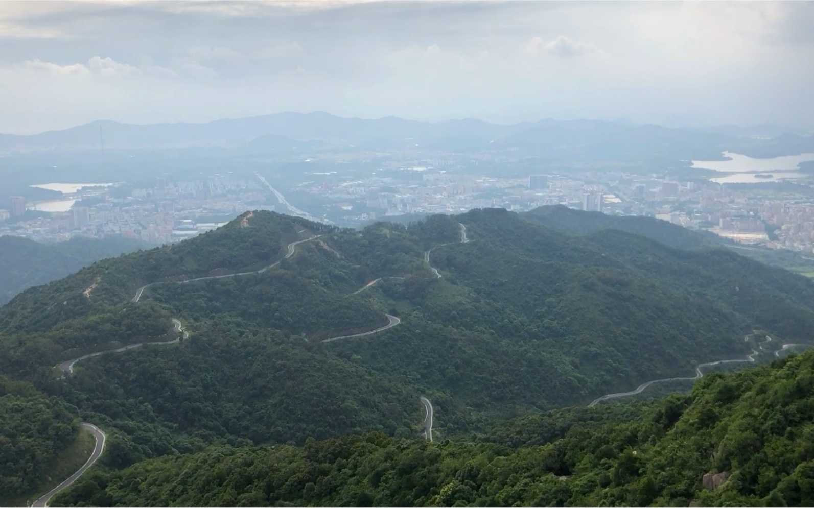 阳台山王京坑大阳台山顶麻磡环线登山徒步