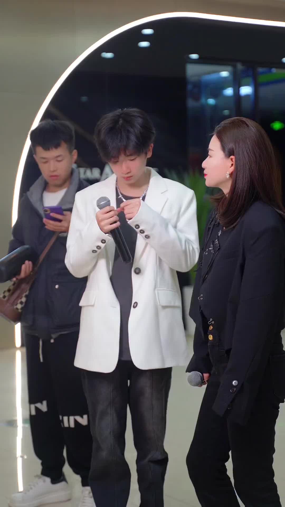 母子俩唱歌全场真笑了小天一音乐唱歌母子日常同城热门