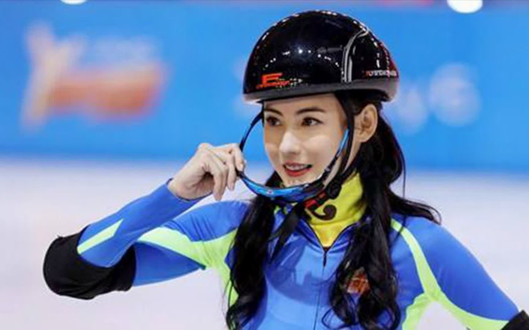 张柏芝秀才艺系列,柏芝溜旱冰帅气出场,贾乃亮:冰雪界的艾莎!