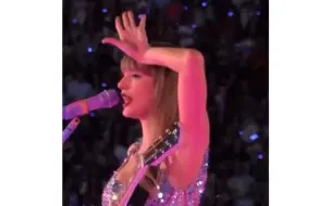 Download Video: 【Taylor Swift】分手前后霉霉姐现场唱Lover的变化🥹